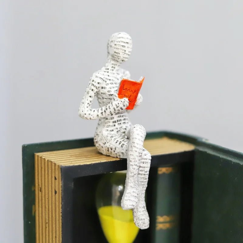Escultura Leitora Moderna em Resina – 1 Peça - Aconchega