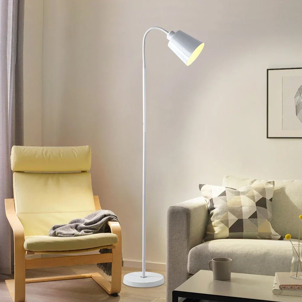 Luminária de Chão Moderna – Iluminação Sofisticada e Funcional - Aconchega