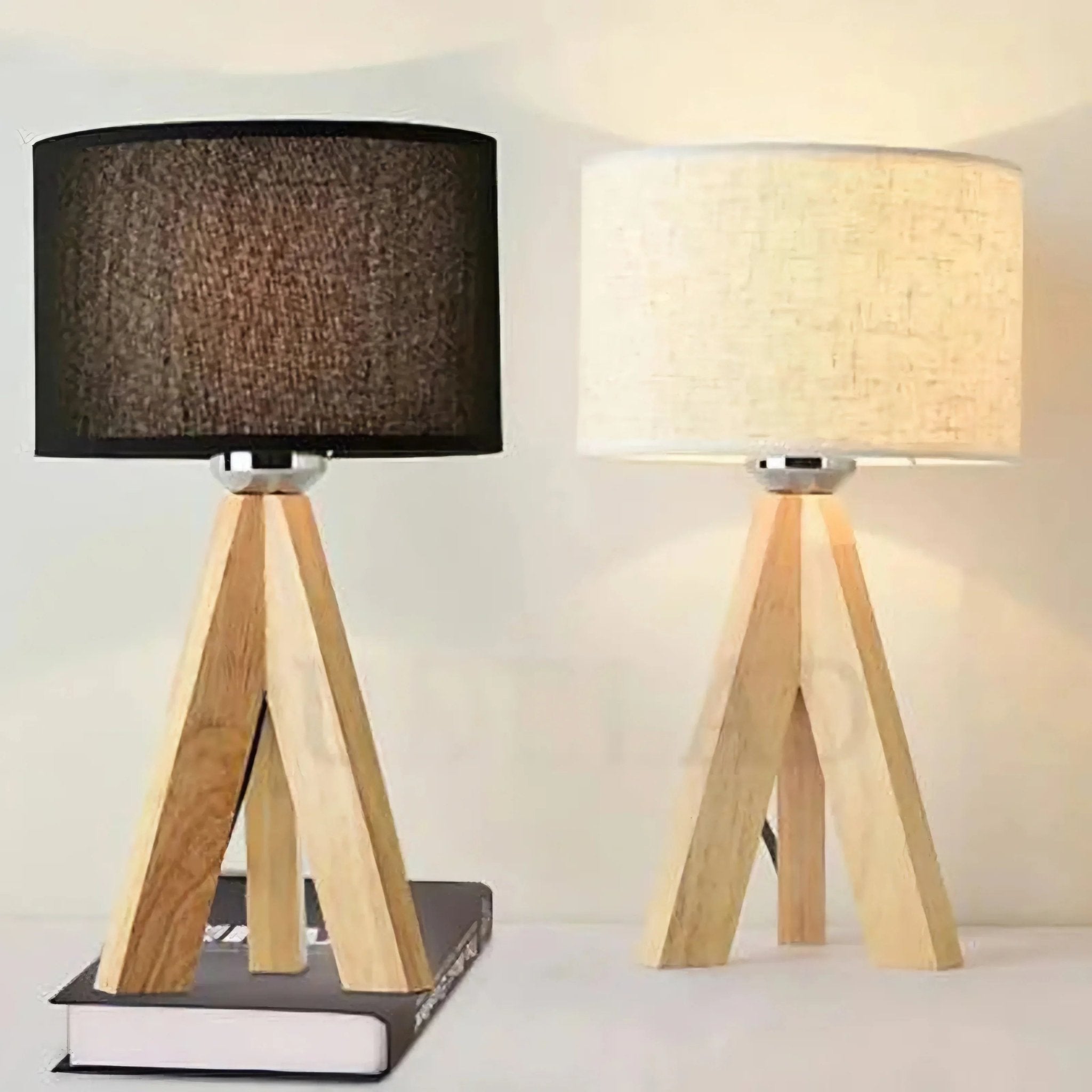 Luminária de Mesa Moderna em Madeira com Abajur de Tecido - Aconchega