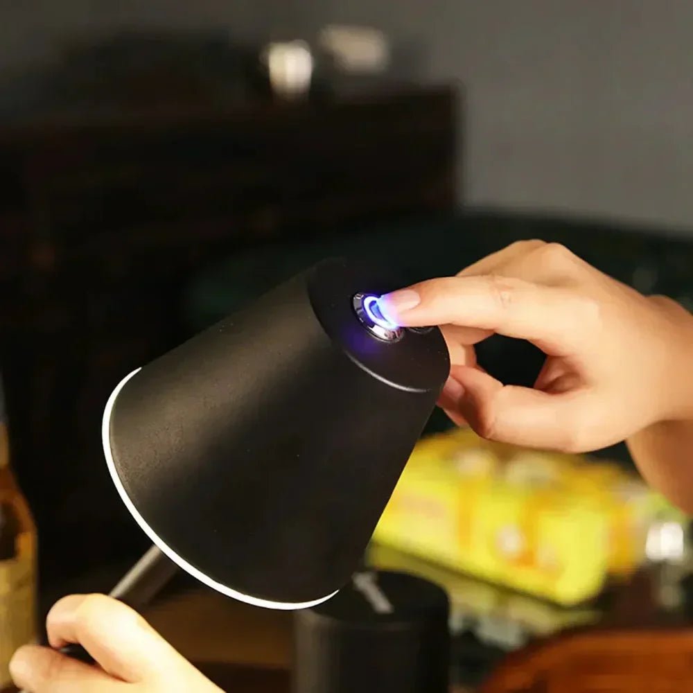 Luminária de Mesa Recarregável - Aconchega